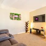Cozy & Comfortable Private Bedroom & Bathroom